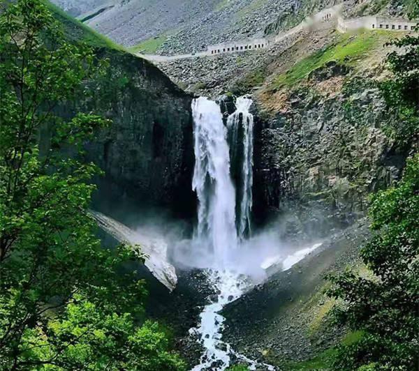 逃出安逸小乡村